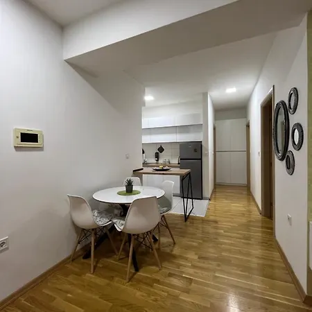 דירה Centar Margarita Luxury Aprtment סקופיה