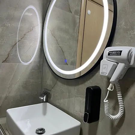 Centar Margarita Luxury Aprtment דירה סקופיה