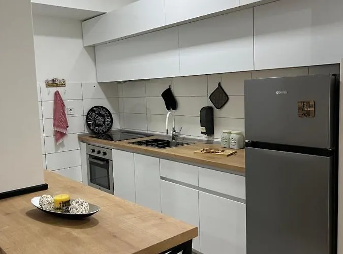 Centar Margarita Luxury Aprtment * Скоп'є